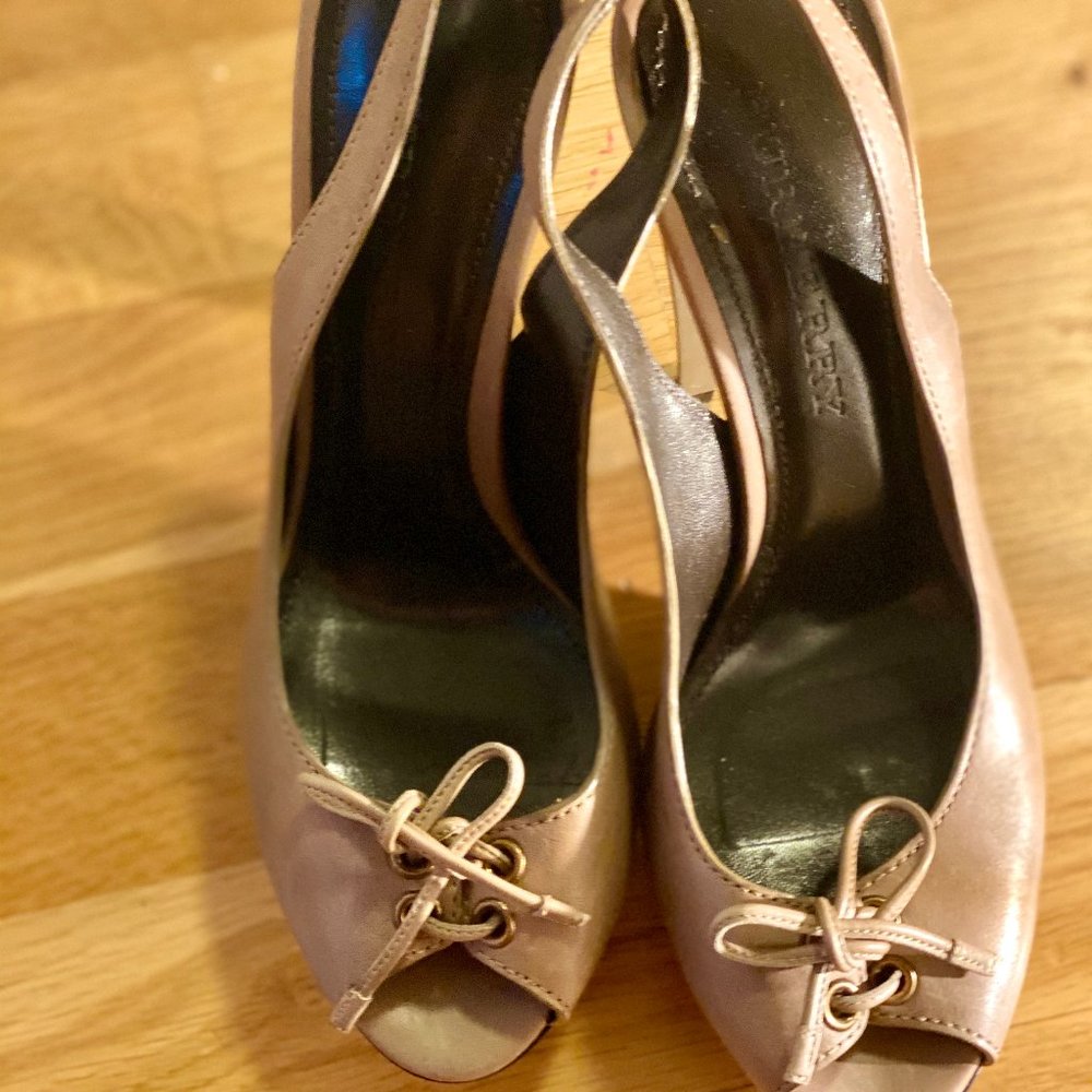 Authentic Burberry Nude Sandals US 8